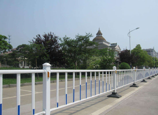 南京道路護欄價格